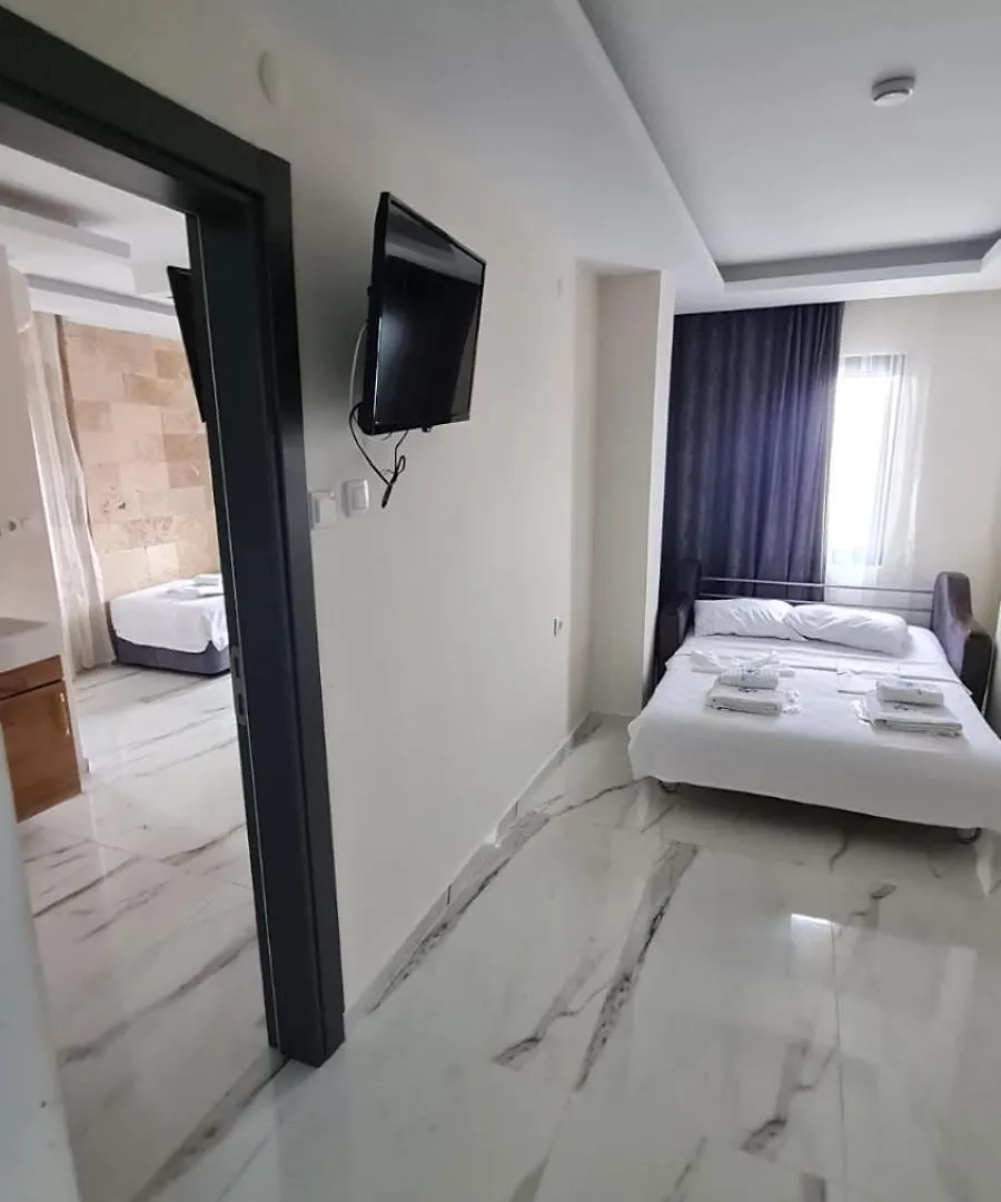 Bianco Beach Hotel 쿠사다시