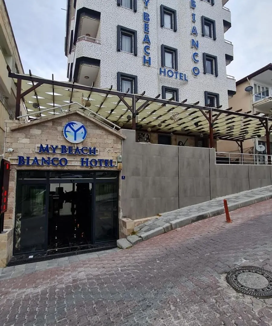 Bianco Beach Hotel 쿠사다시